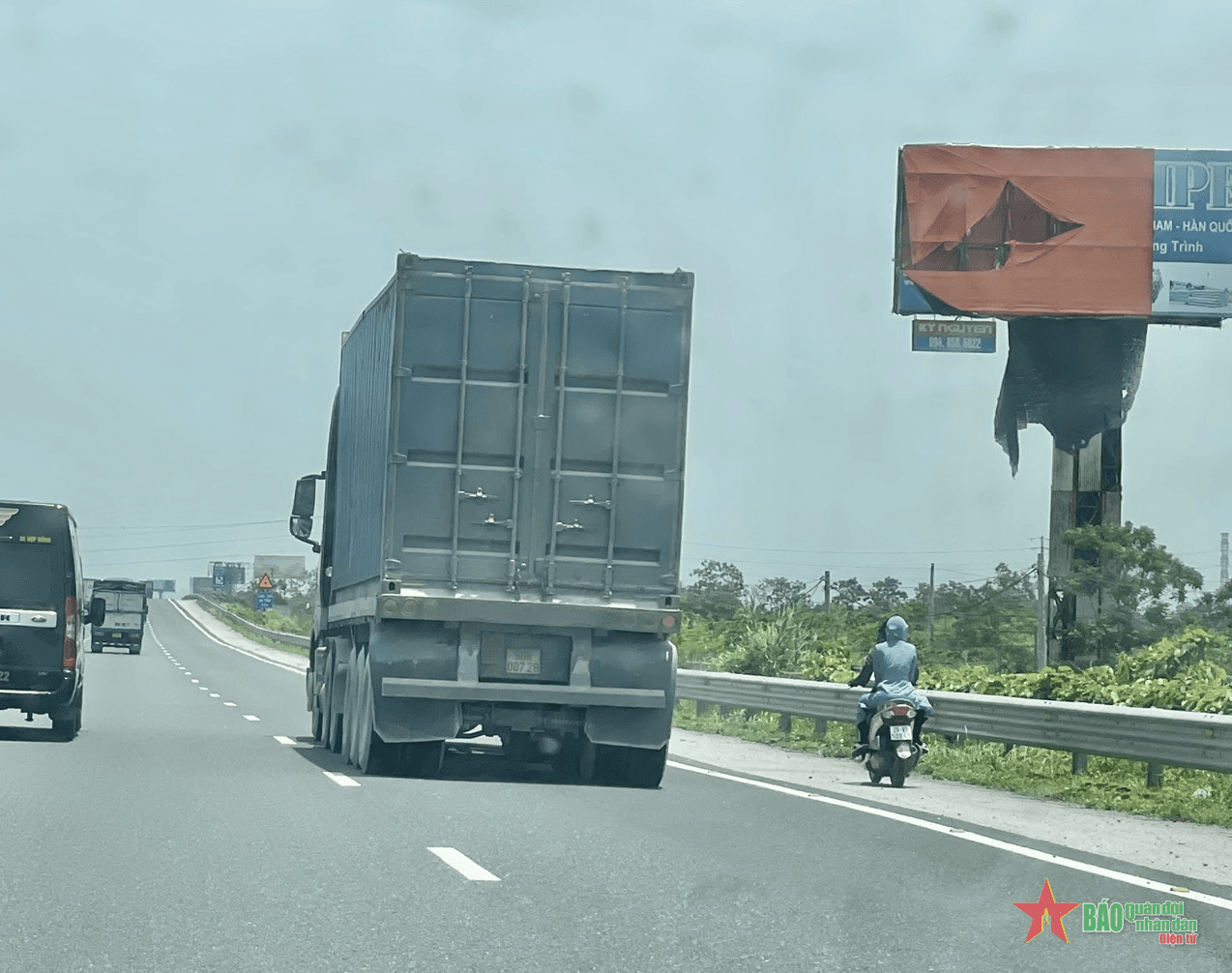 Xử lý nghiêm tình trạng mô tô, xe gắn máy đi vào đường cao tốc
