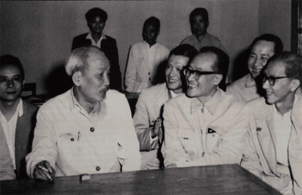 Ngày 22-6-1947: Bác Hồ nêu bật vai trò của trí thức