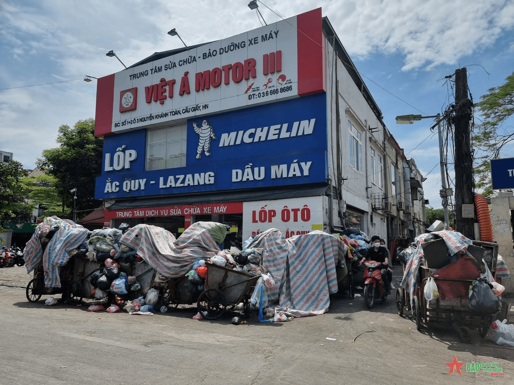 Việc ùn ứ rác thải tại nội đô Hà Nội đã cơ bản được khắc phục