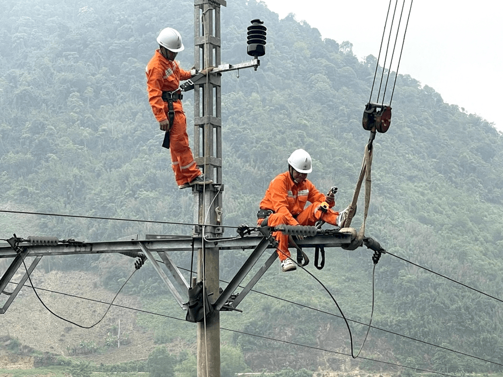 Bảo đảm điện trong cao điểm nắng nóng