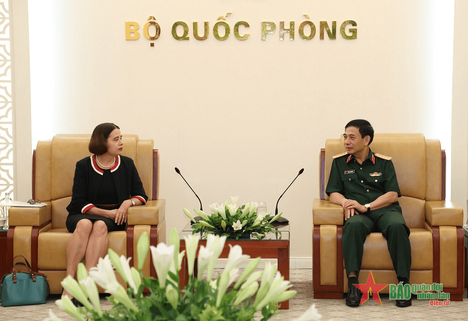 Đại tướng Phan Văn Giang tiếp Đại sứ Australia tại Việt Nam