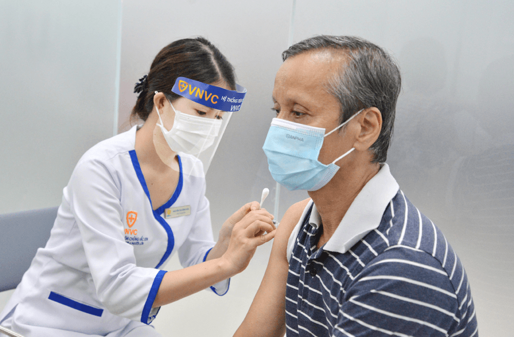 Các địa phương đẩy nhanh tiến độ tiêm vắc xin phòng Covid-19 mũi 3, mũi 4