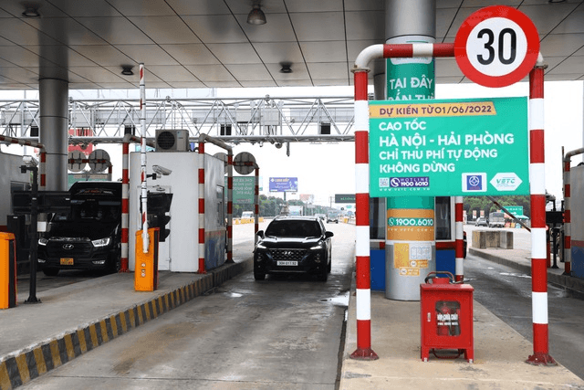 Từ 1-8, triển khai thu phí điện tử đồng bộ trên toàn quốc