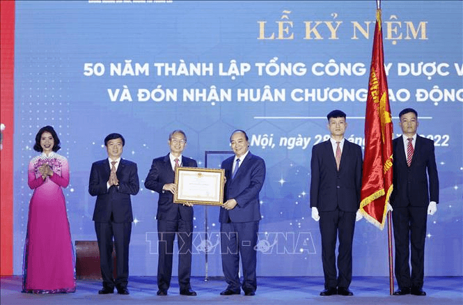 Chủ tịch nước Nguyễn Xuân Phúc: Cần có biện pháp phù hợp ngăn chặn khủng hoảng hệ thống y tế