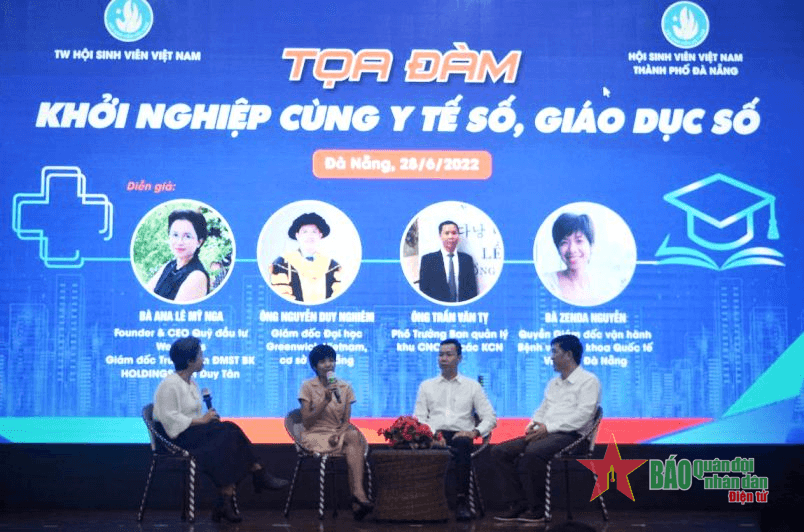 Sinh viên với Diễn đàn “Khởi nghiệp cùng y tế số, giáo dục số”