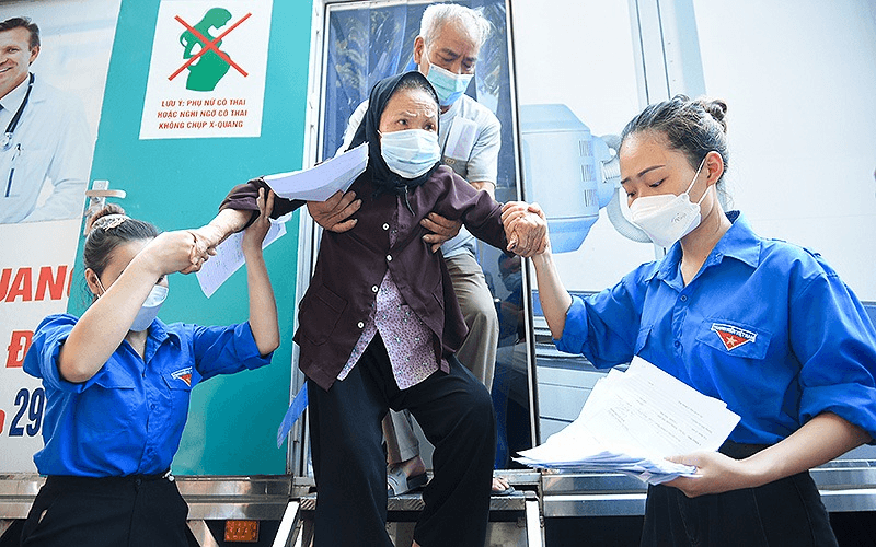 Thành đoàn Hà Nội ra quân Chiến dịch “Kỳ nghỉ hồng”, “Hành quân xanh”
