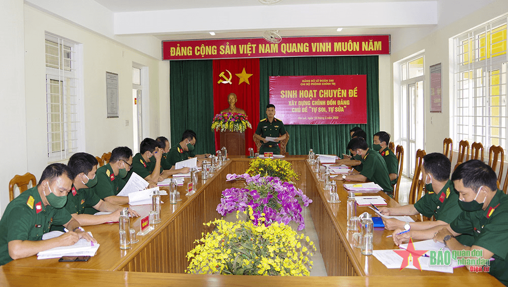 Nghiêm túc "soi" và "sửa"
