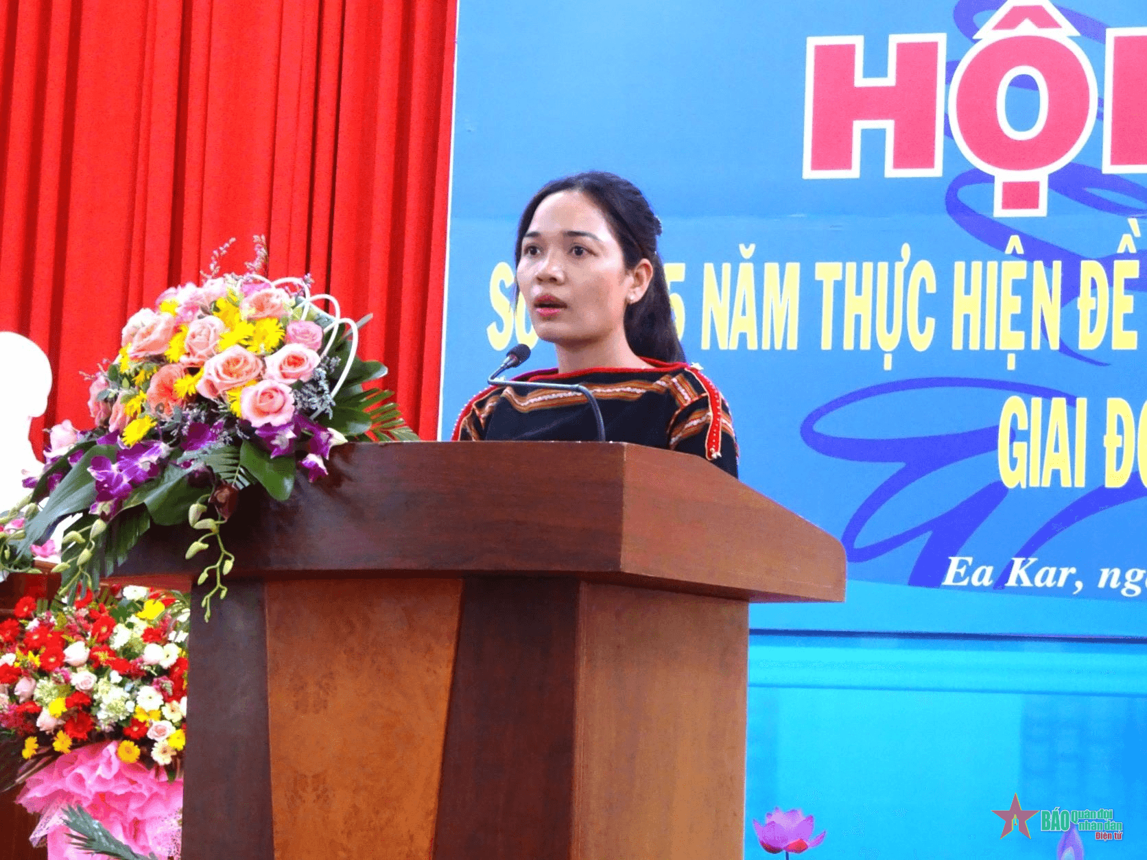 Cô gái Ê Đê khởi nghiệp với mô hình nuôi dê sinh sản