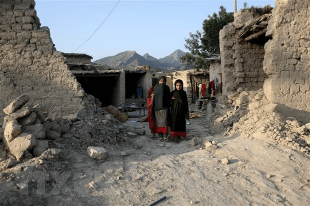 Mỹ và Taliban thảo luận về khoản cứu trợ động đất
