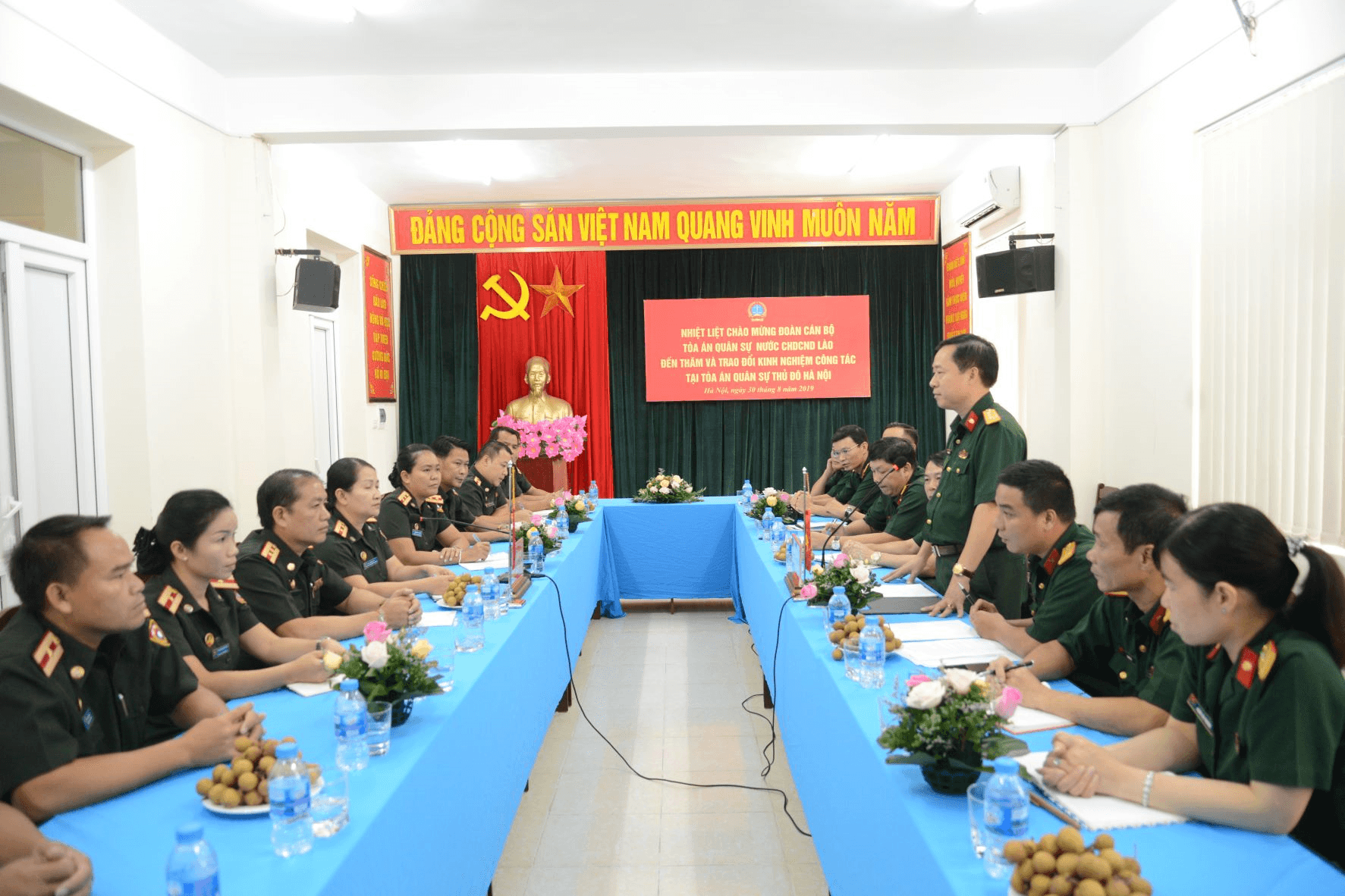 Bám sát phương châm “phụng công, thủ pháp, chí công vô tư”, không ngừng nâng cao chất lượng xét xử