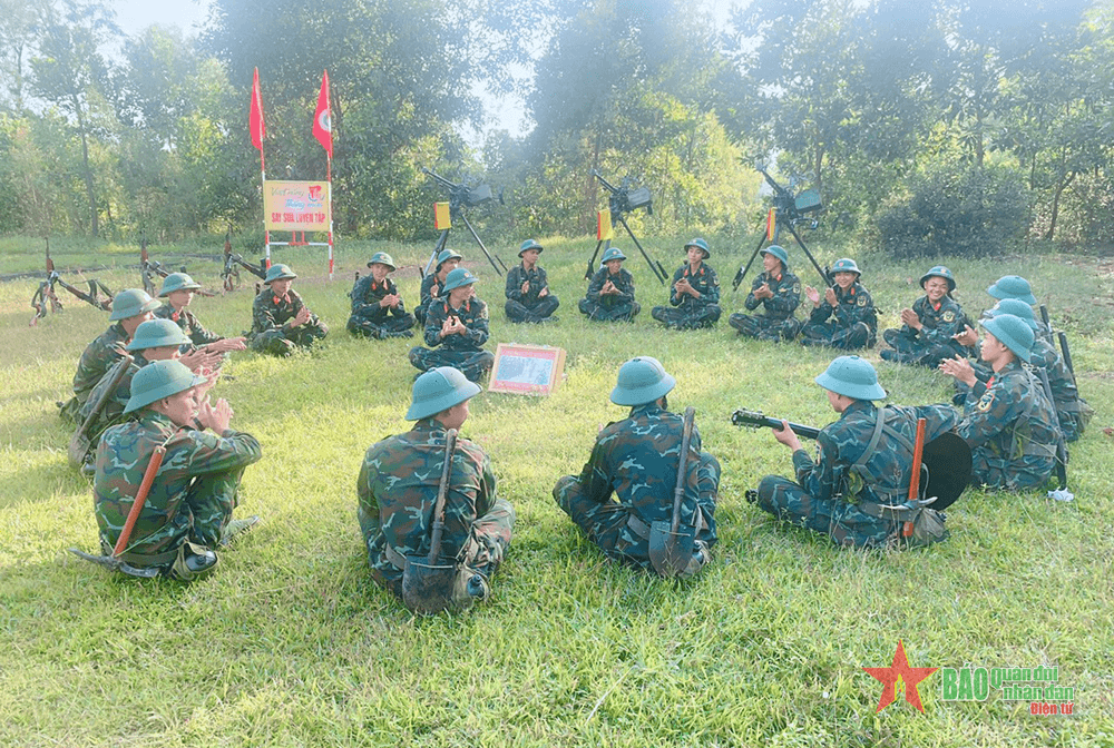 Hòm báo đa năng ở Trung đoàn 165