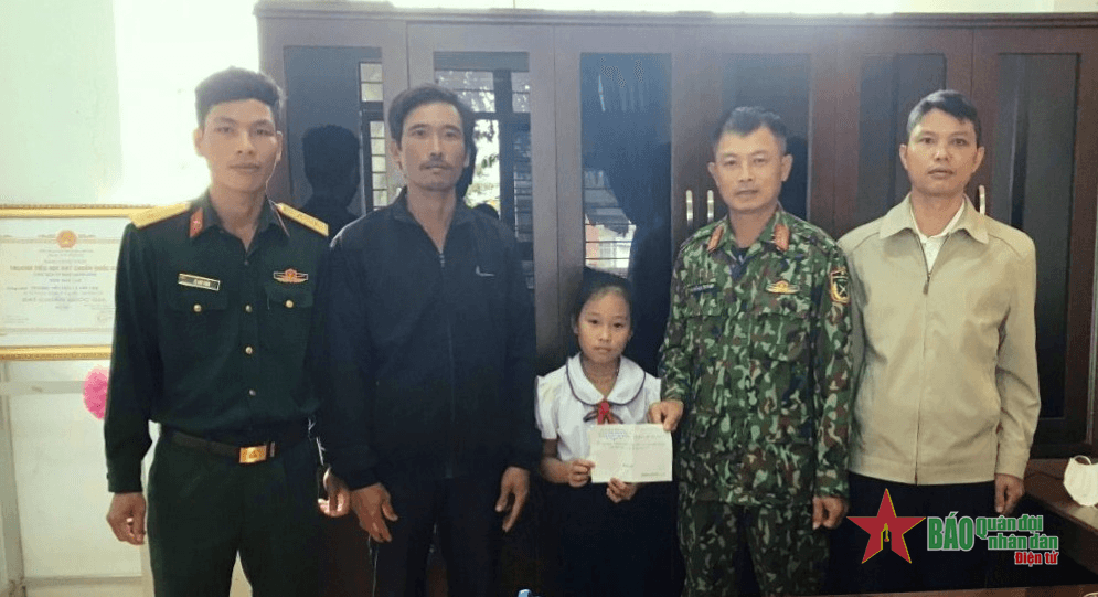 Người quân nhân “dân vận khéo”