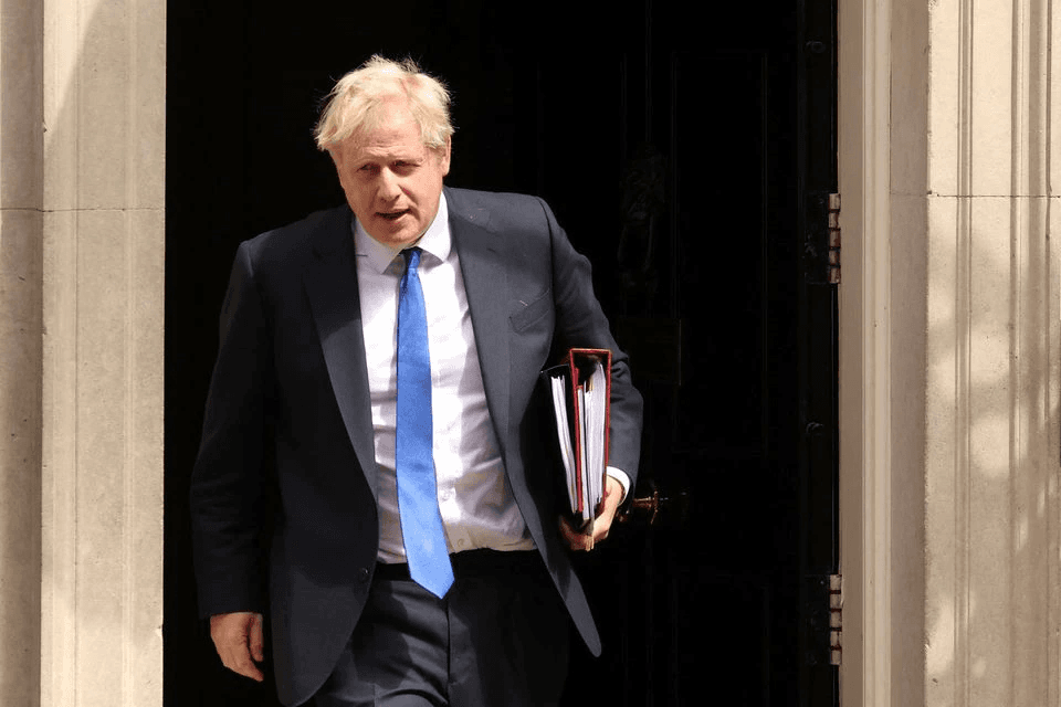 Thủ tướng Anh Boris Johnson chấp nhận từ chức