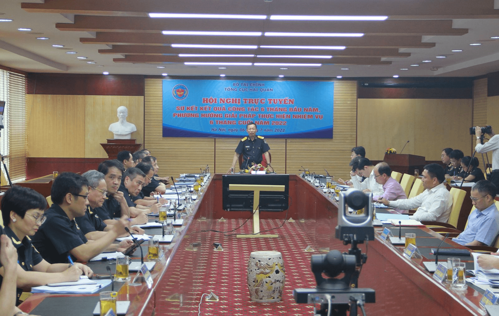Ngành Hải quan: Tổng thu ngân sách đạt 226.588 tỷ đồng trong 6 tháng đầu năm