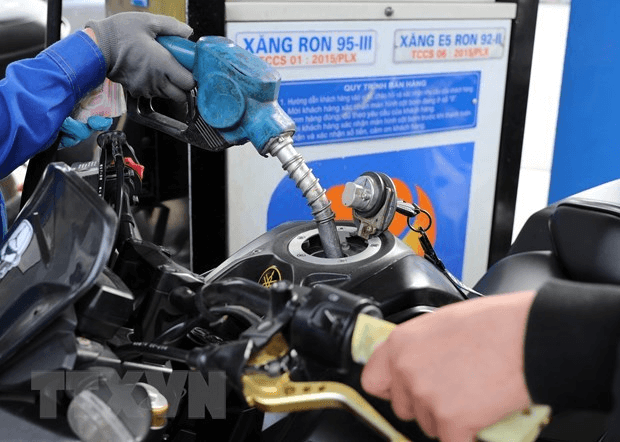 Triển khai ngay Nghị quyết của UBTVQH về mức thuế bảo vệ môi trường đối với xăng, dầu, mỡ nhờn