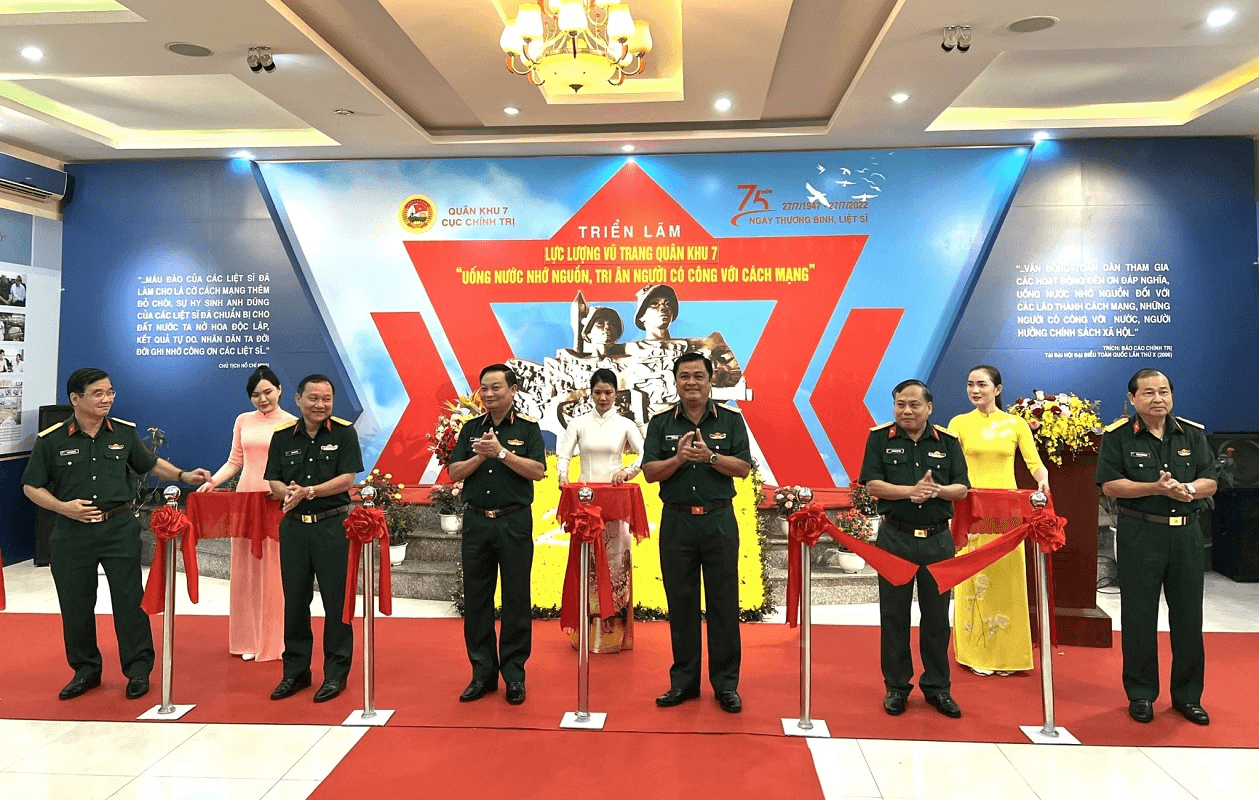 Triển lãm “Uống nước nhớ nguồn, tri ân những người có công với cách mạng”