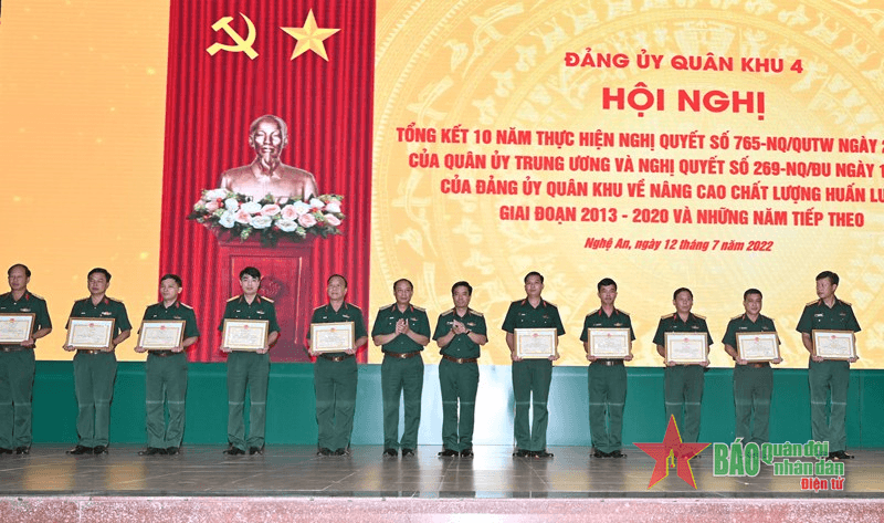 Quân khu 4 tổng kết 10 năm thực hiện Nghị quyết 765  của Quân ủy Trung ương