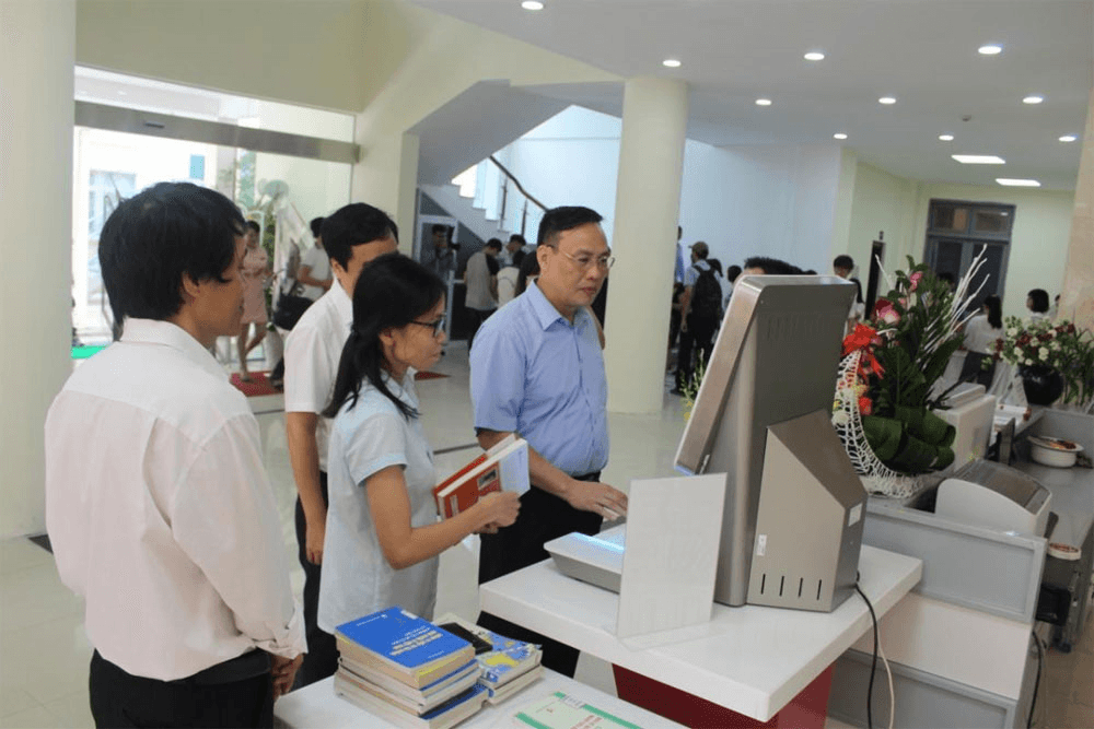 Gỡ khó cho chuyển đổi số thư viện