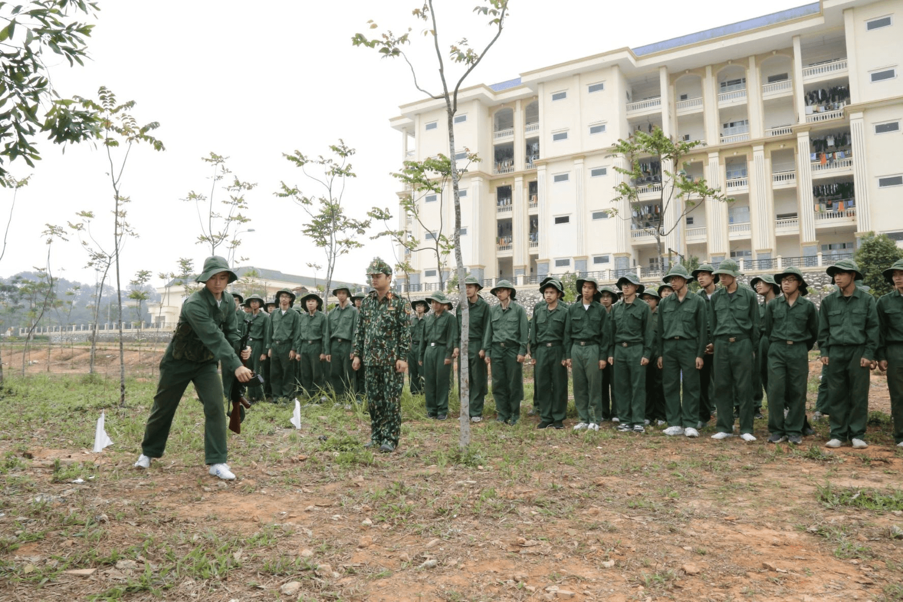 Nhiều giải pháp nâng chất lượng giáo dục, bồi dưỡng kiến thức quốc phòng và an ninh