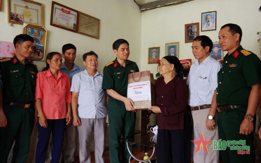 Nặng nghĩa tri ân
