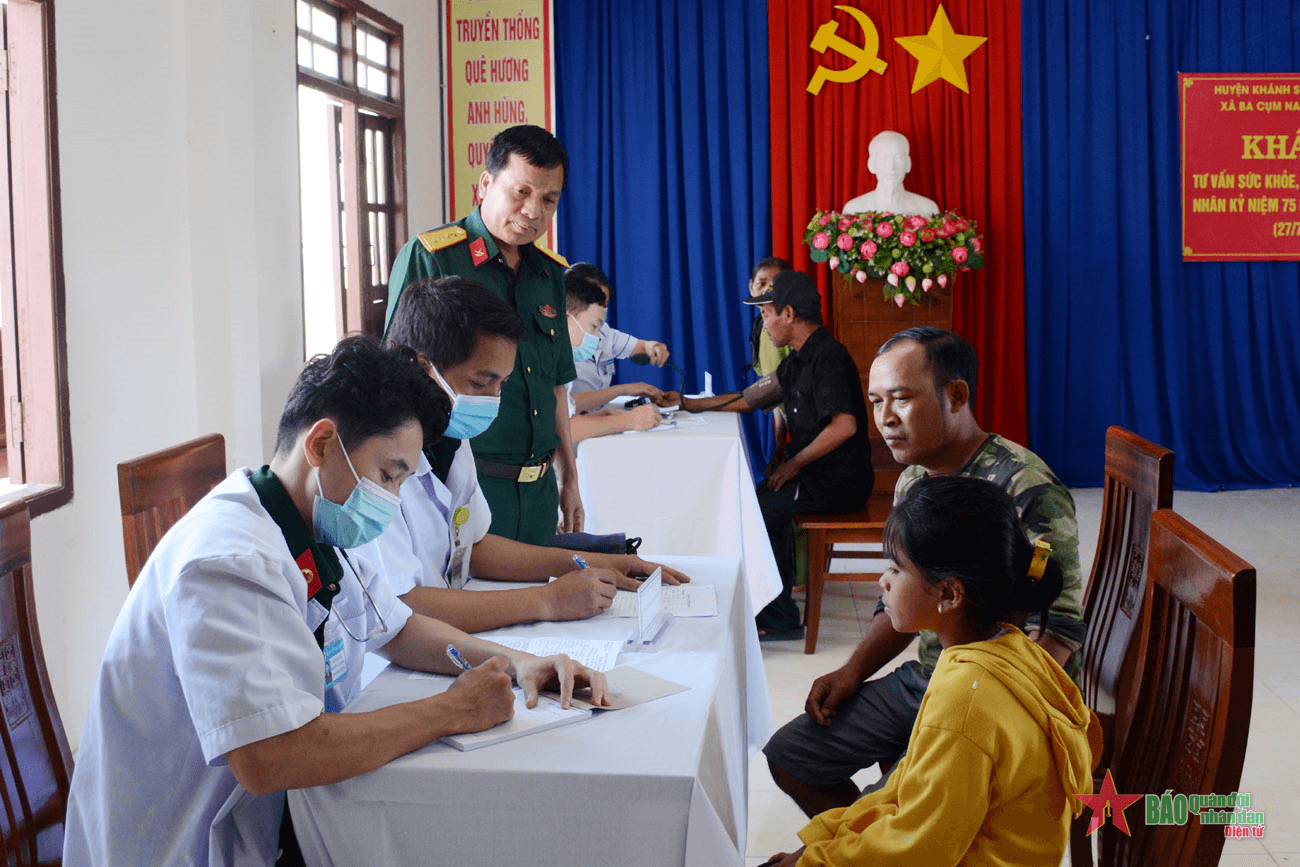 “Bộ đội về dân mình vui lắm”
