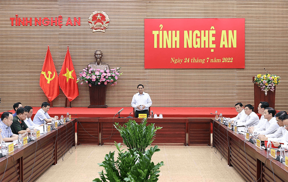 Thủ tướng Chính phủ Phạm Minh Chính làm việc với Ban Thường vụ Tỉnh ủy Nghệ An