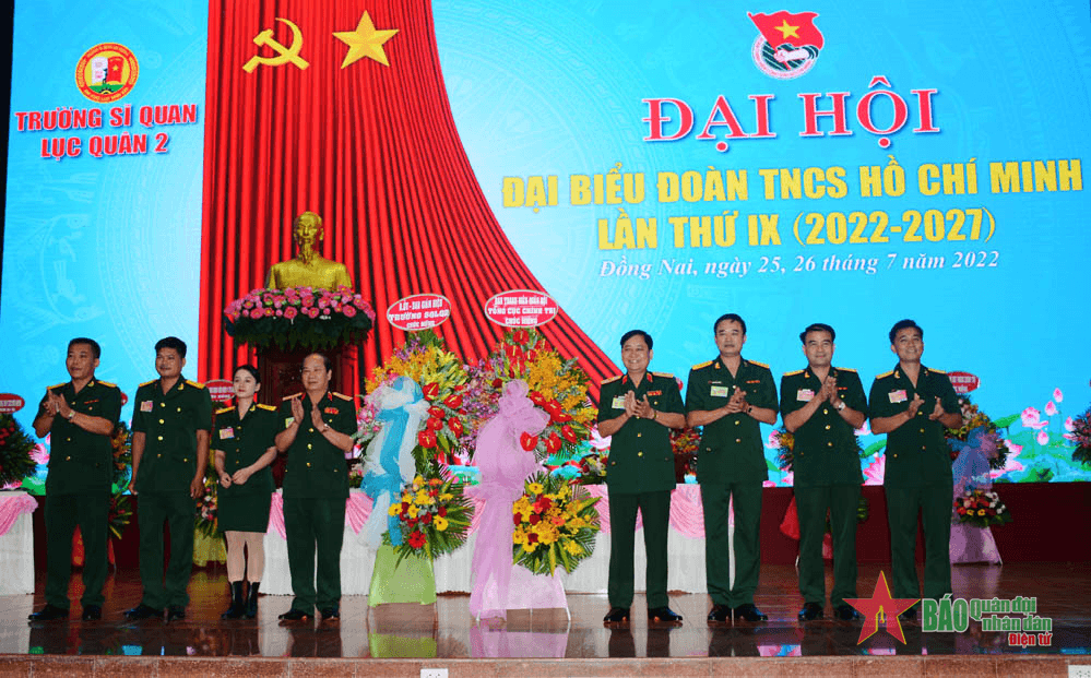 Thanh niên Trường Sĩ quan Lục quân 2 rèn đức, luyện tài