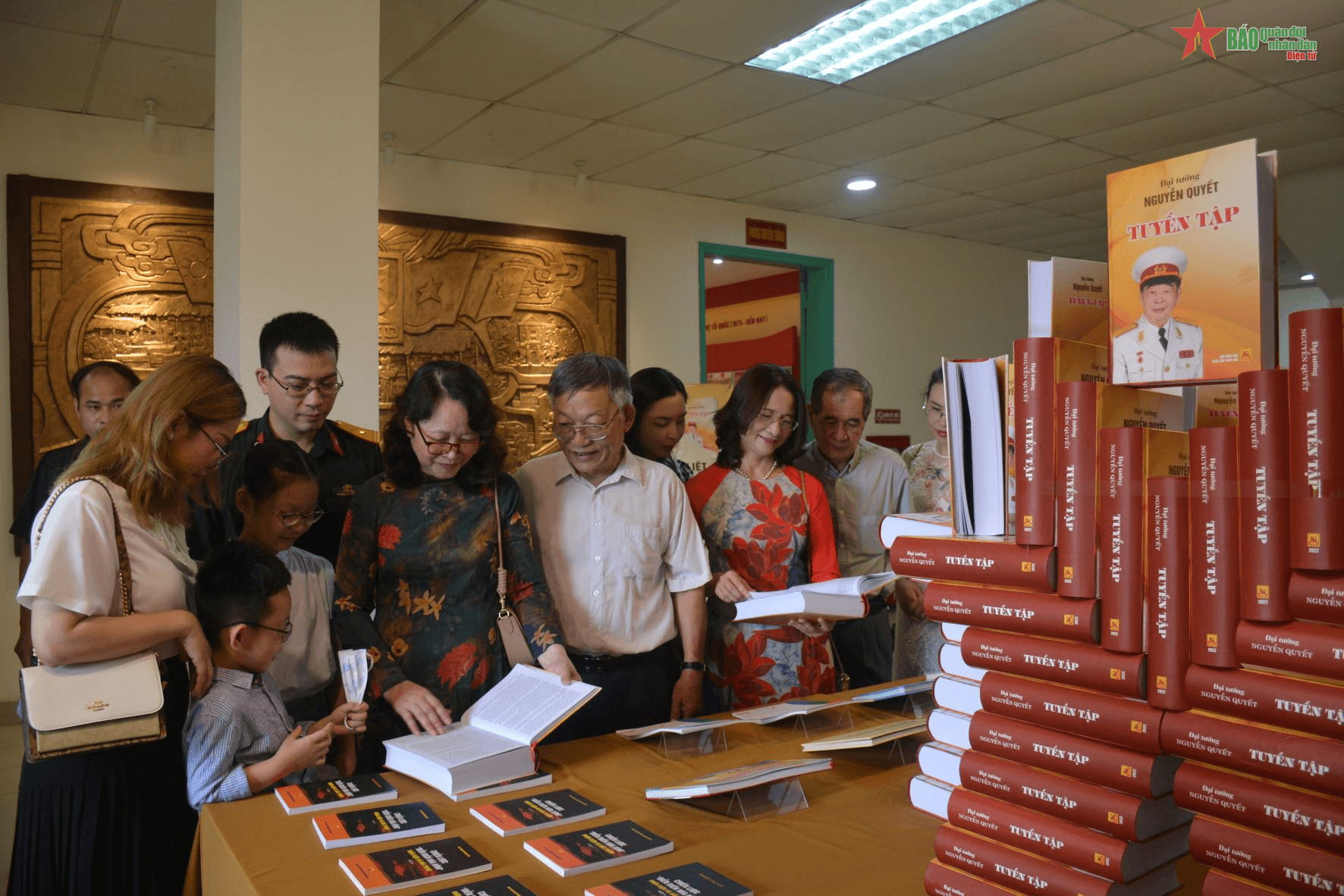 Ra mắt sách “Đại tướng Nguyễn Quyết - Tuyển tập”