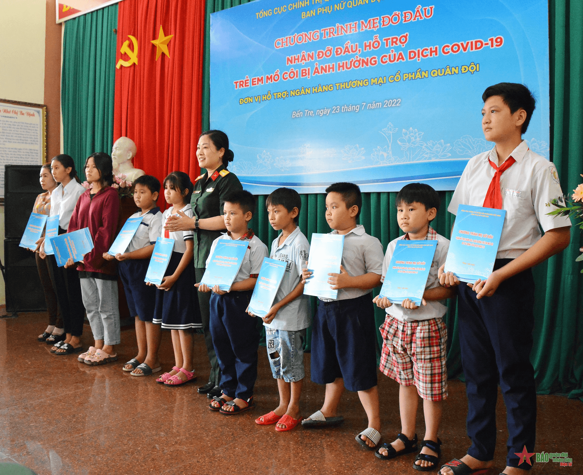 Ấm tình quân dân trên quê hương Đồng Khởi