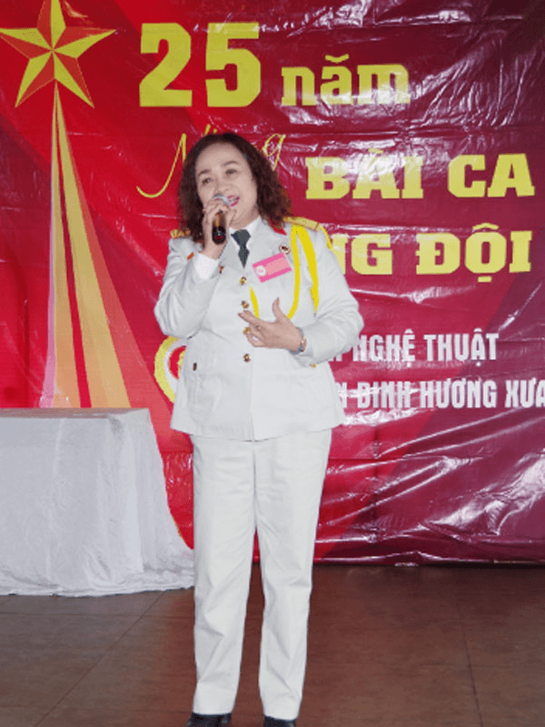 Hát tặng đồng đội