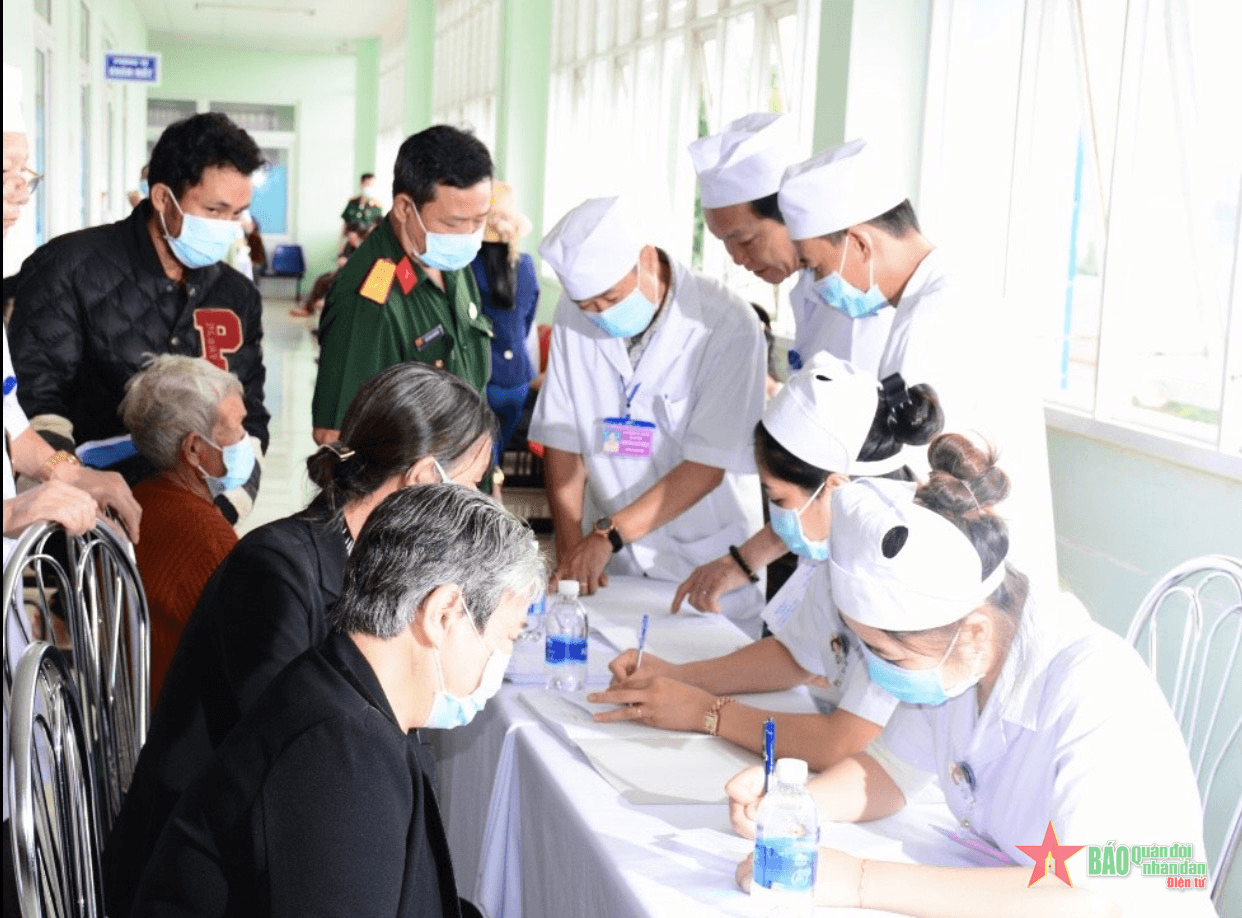 Bệnh viện Quân y 211: Tri ân những việc làm thiết thực