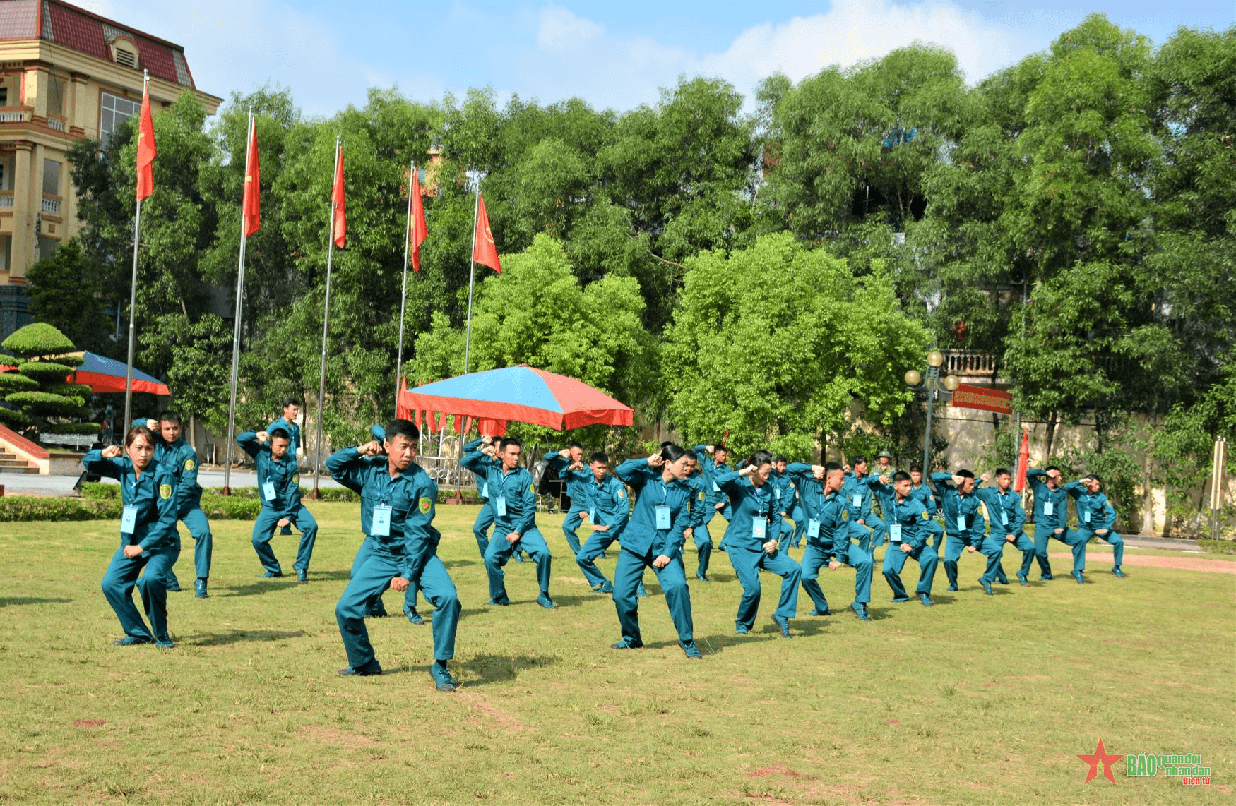 Bộ CHQS tỉnh Hưng Yên khai mạc Hội thao trung đội Dân quân cơ động năm 2022