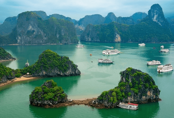 Kiểm tra môi trường kinh doanh du lịch trên Vịnh Hạ Long