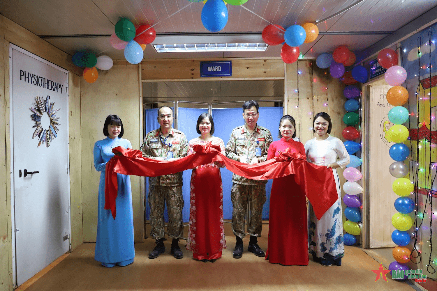 Bệnh viện dã chiến cấp 2 số 4 khánh thành phòng khám sản khoa và khởi động chương trình “chung tay vì sức khỏe phụ nữ”