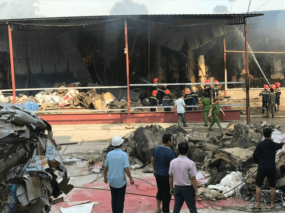 Cháy lớn ở Công ty cổ phần giấy Lửa Việt (Phú Thọ) gây thiệt hại khoảng 23 tỷ đồng