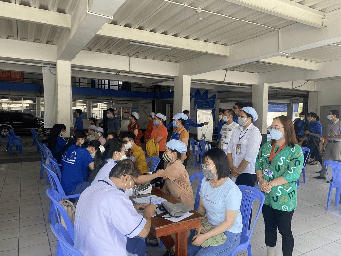 Hàng chục ngàn công nhân được tư vấn, chăm sóc sức khỏe miễn phí