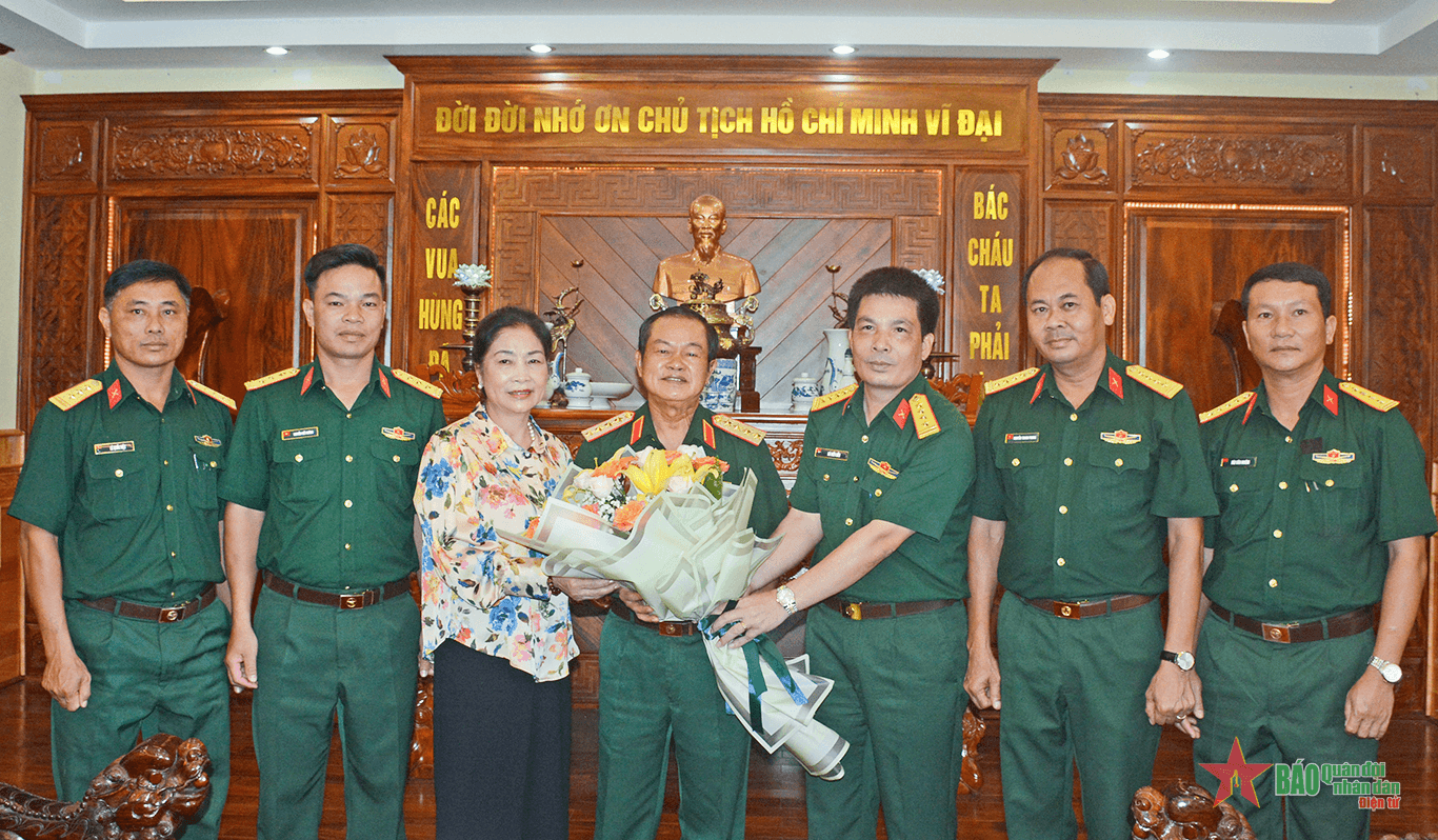 Đại tướng Đỗ Bá Tỵ thăm các đơn vị Quân đoàn 3