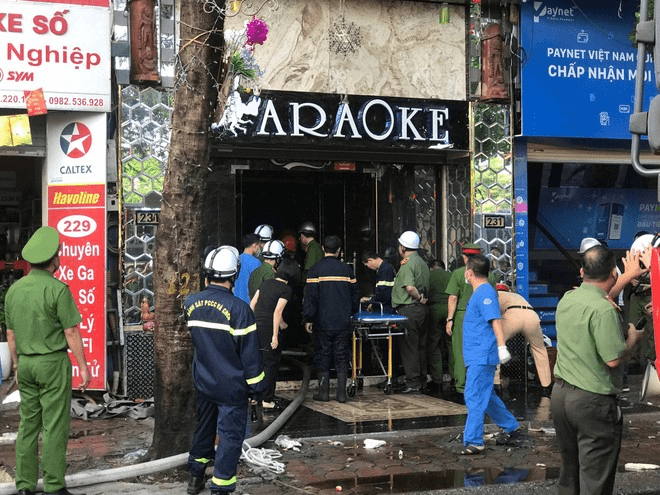 Chủ tịch TP Hà Nội yêu cầu khẩn trương điều tra nguyên nhân vụ cháy quán karaoke ở quận Cầu Giấy