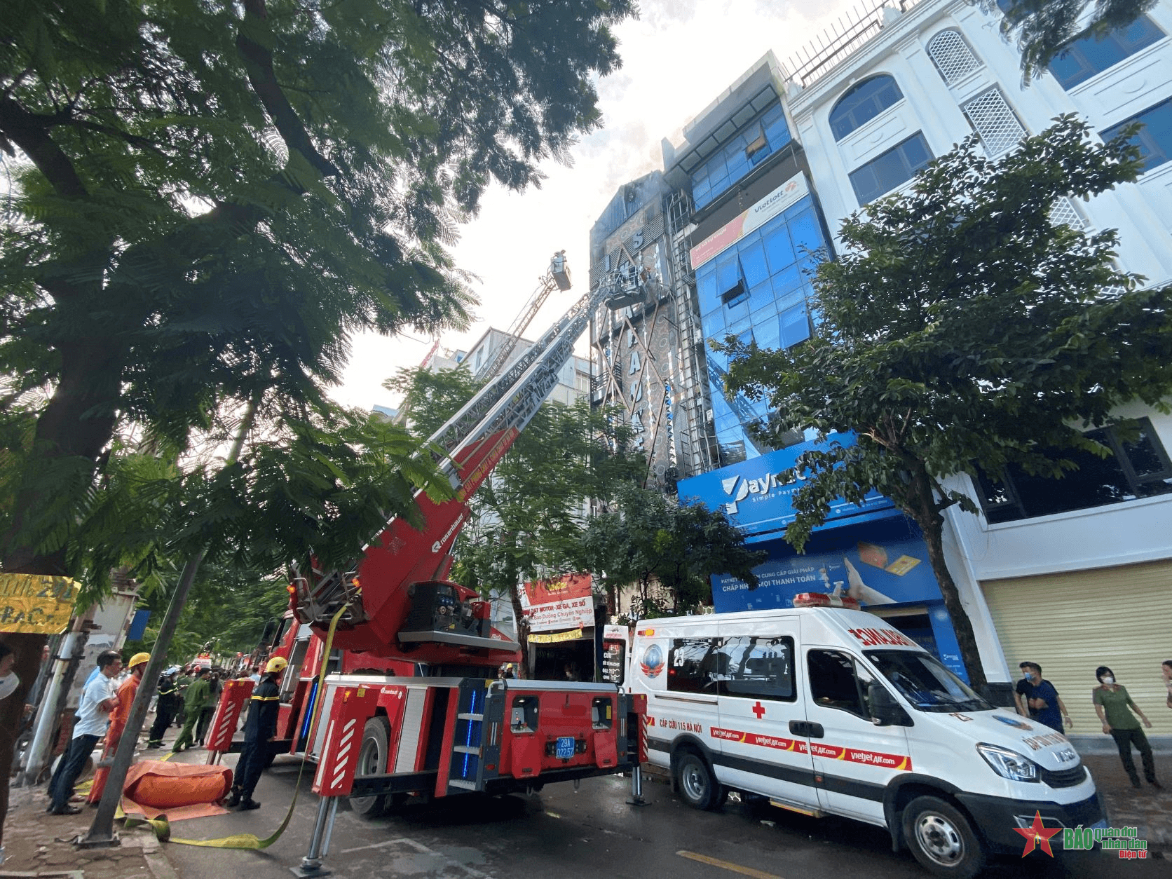 Hà Nội truy tặng bằng khen đối với 3 cán bộ, chiến sĩ công an hy sinh khi làm nhiệm vụ