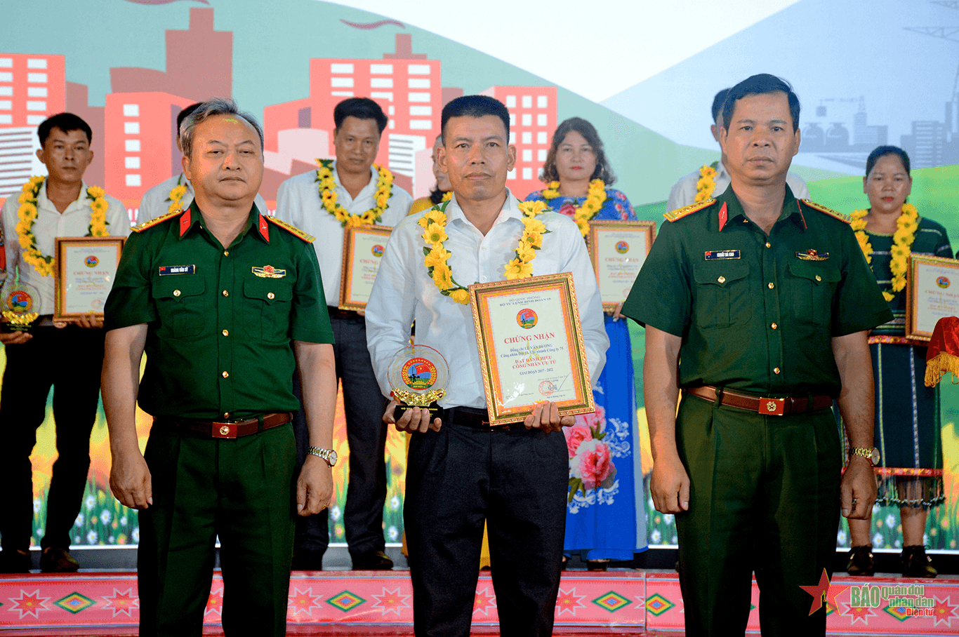 Đảng uỷ-Bộ tư lệnh Binh đoàn 15: Tôn vinh công nhân ưu tú giai đoạn 2017-2022