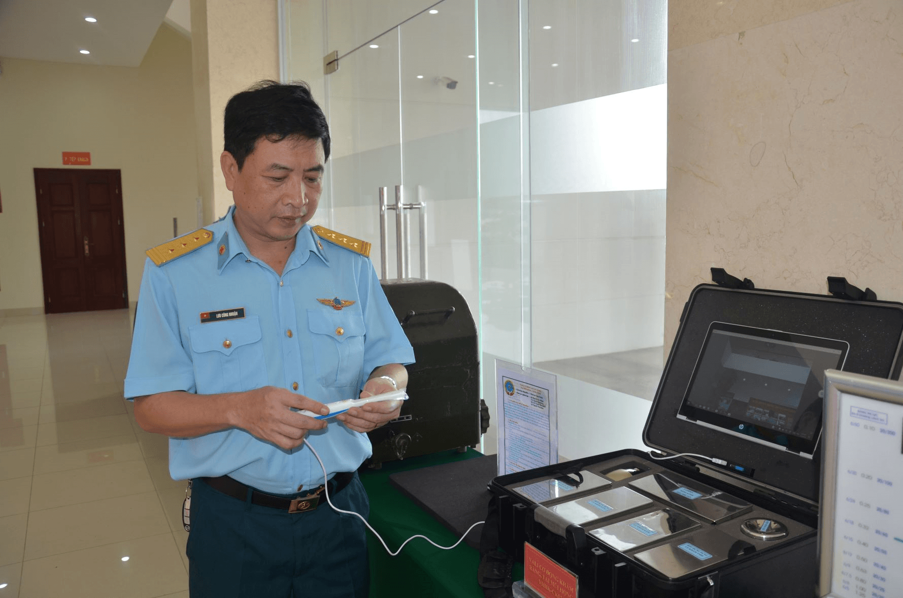 Biến phức tạp thành đơn giản nhờ vali khám cơ động...