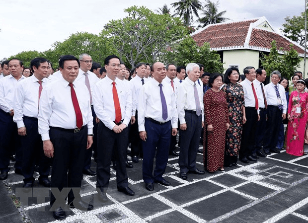 Lãnh đạo Đảng, Nhà nước dâng hương tại Khu lưu niệm Chủ tịch Hội đồng Nhà nước Võ Chí Công