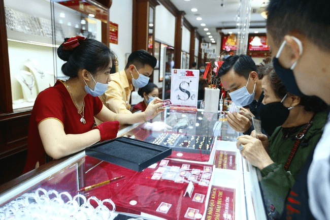 Vàng trong nước giao dịch ổn định