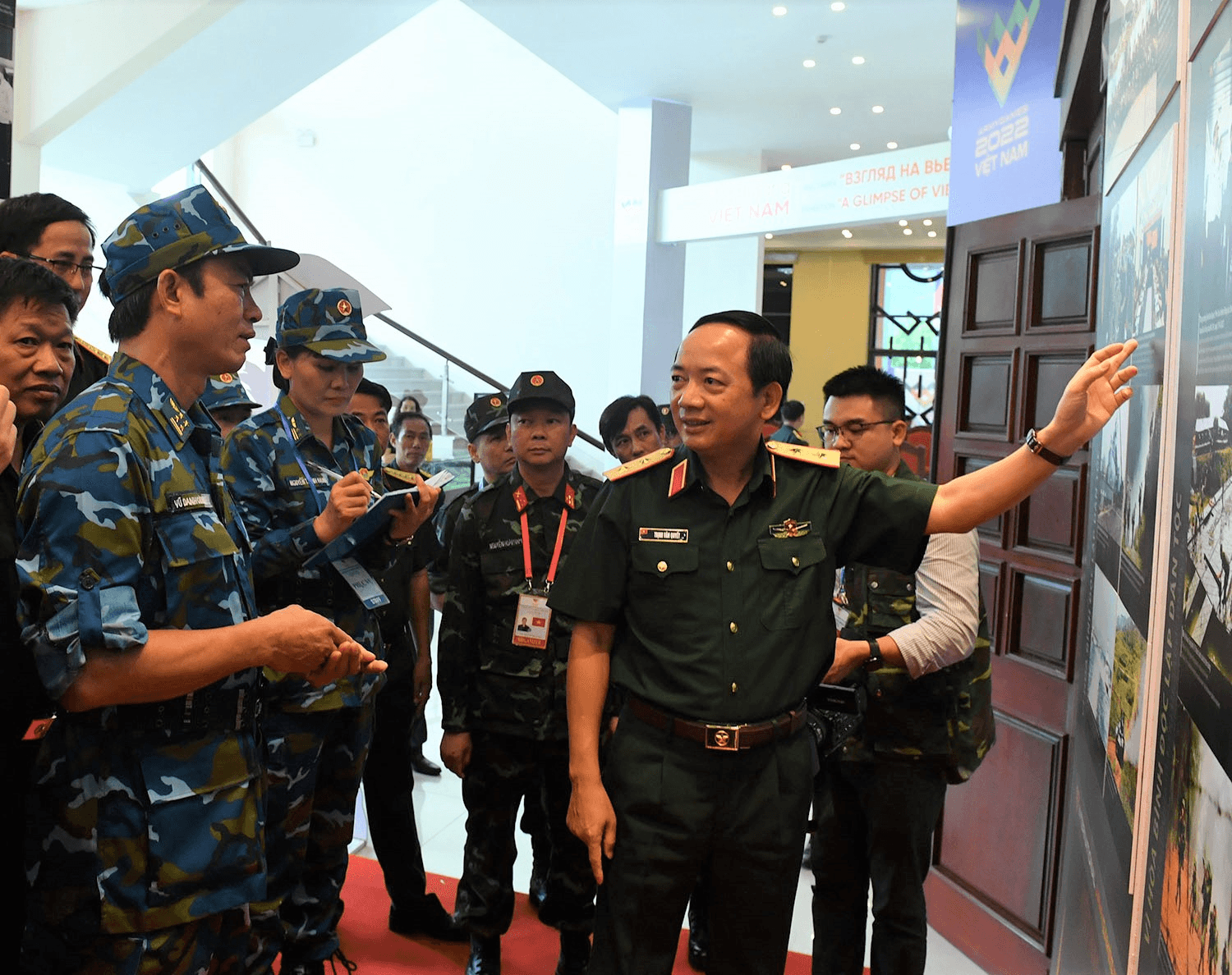Trung tướng Trịnh Văn Quyết kiểm tra hoạt động công tác Đảng, công tác chính trị lực lượng tham gia Army Games 2022