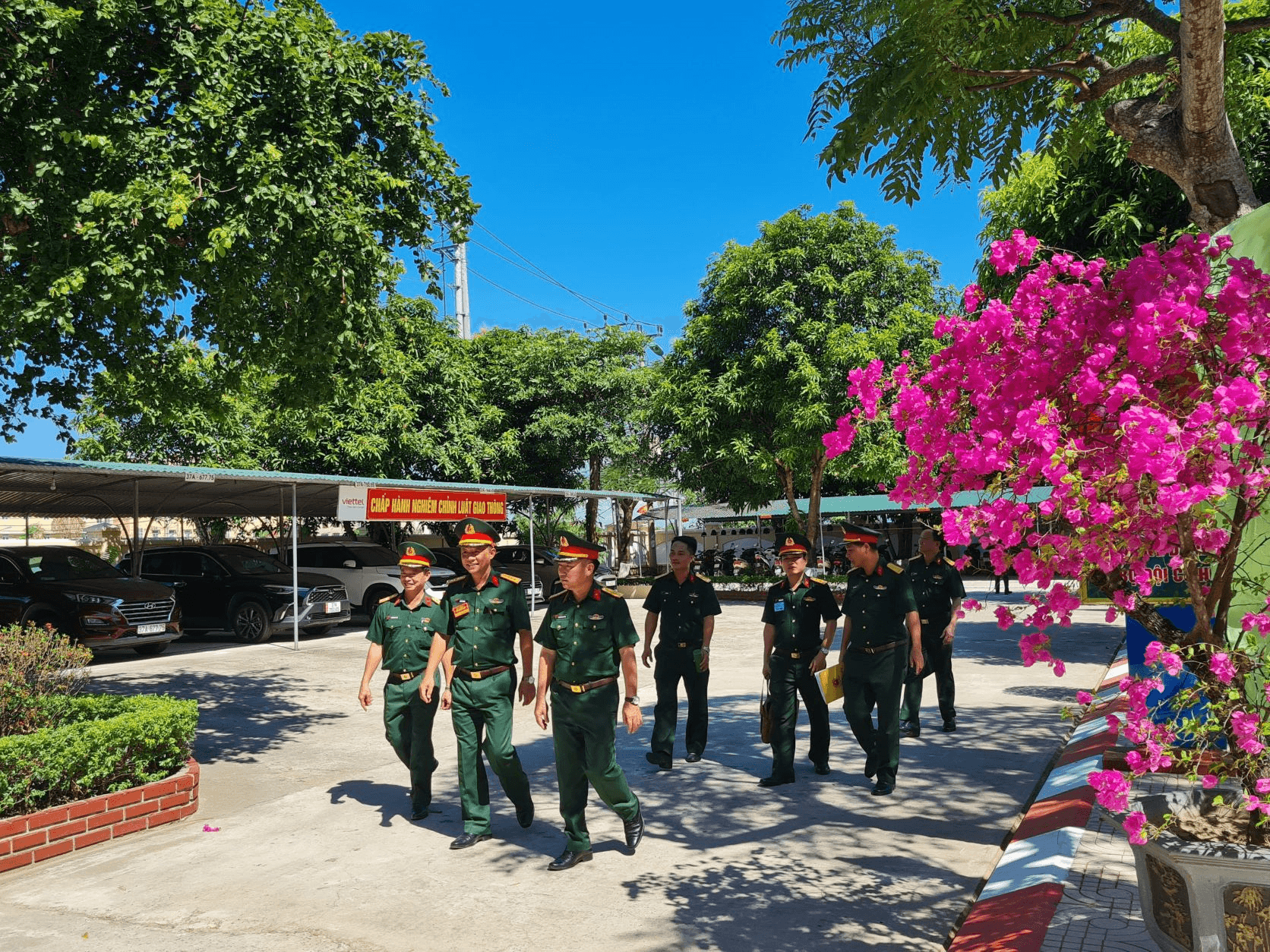 "Cơ hội" xây dựng doanh trại chính quy, xanh, sạch, đẹp