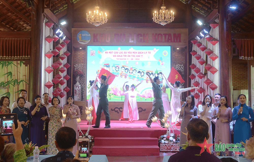 Tây Nguyên có thêm câu lạc bộ yêu thích sách về phật pháp