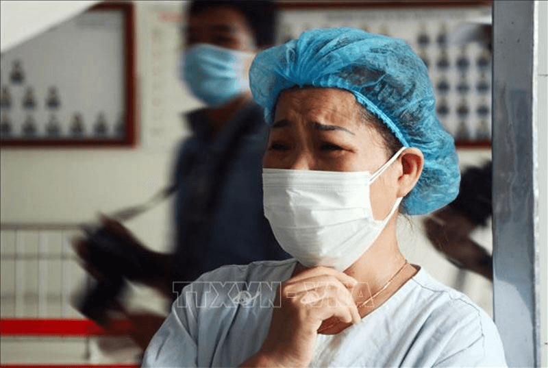 Cách nào để chống nạn bạo hành nhân viên y tế?