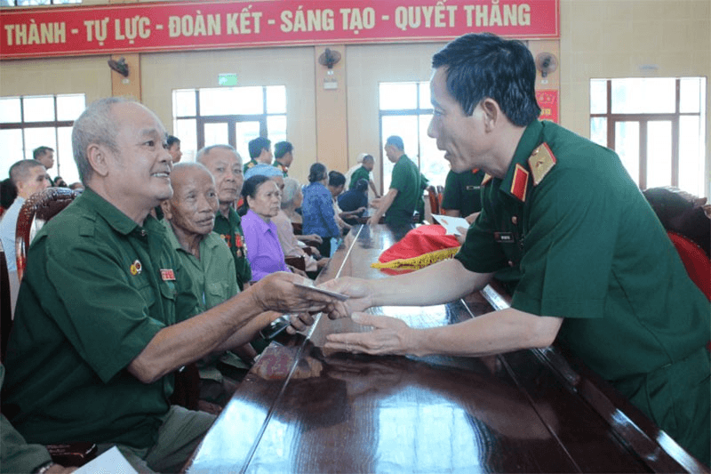 Quân khu 2: Quyên góp, ủng hộ hơn 20 tỷ đồng Quỹ “Đền ơn đáp nghĩa”