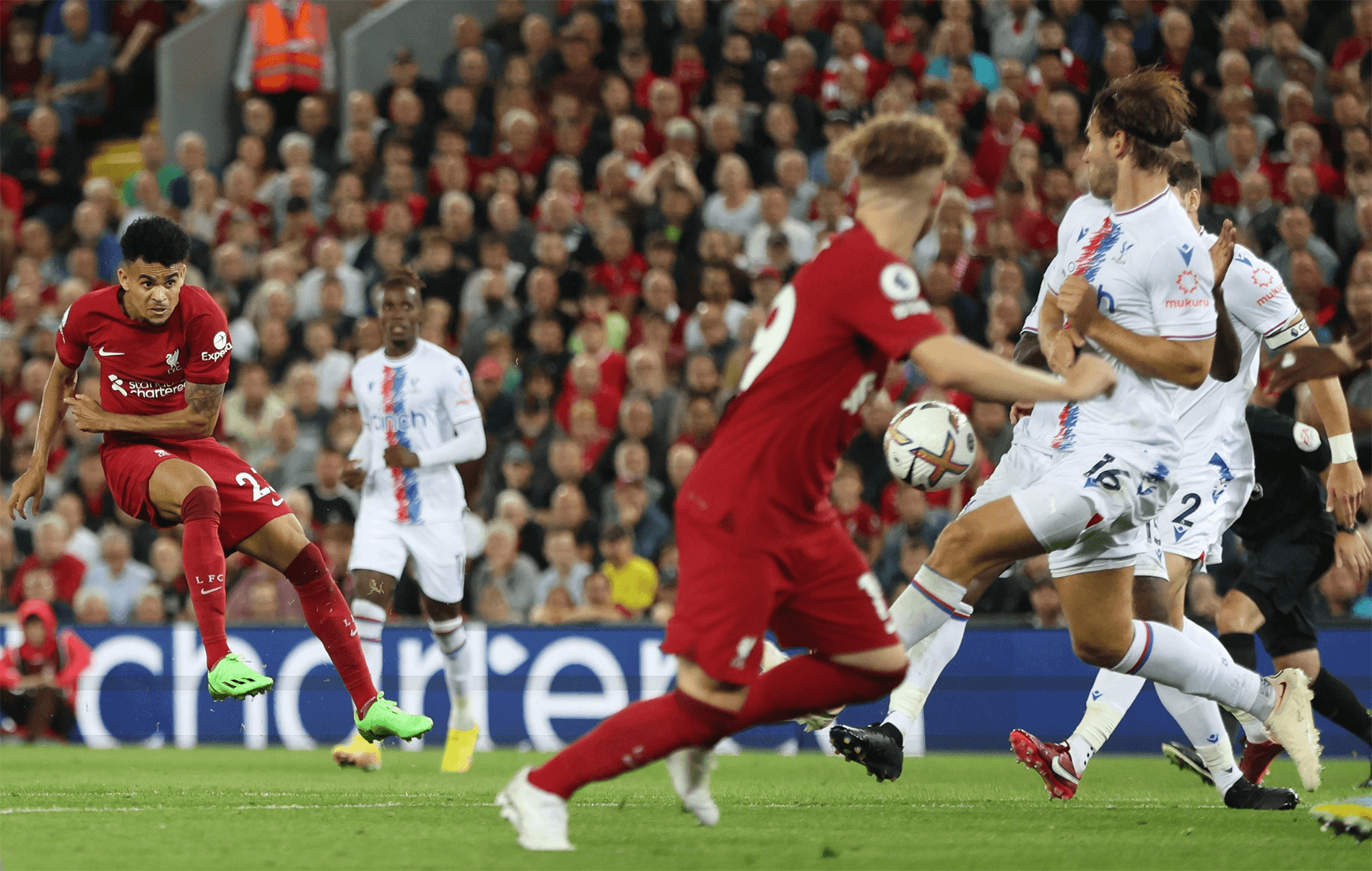 Liverpool hòa thất vọng trước Crystal Palace