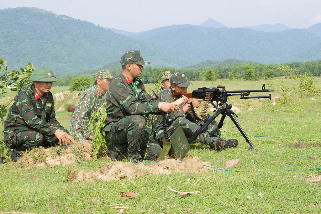 Bài 4: Giải quyết tốt mối quan hệ giữa phát triển kinh tế - xã hội với củng cố quốc phòng, an ninh (tiếp theo và hết)